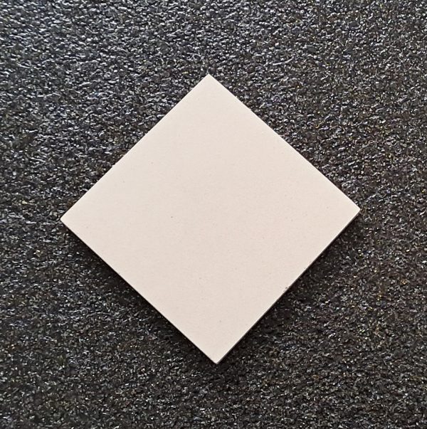 Mineral Streak Plate - White